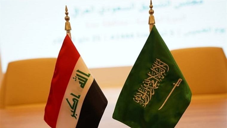 مكتب الزيدي يستقبل وفداً أمنياً وعسكرياً سعودياً لتنسيق ضبط الحدود والتعاون الاستخباري