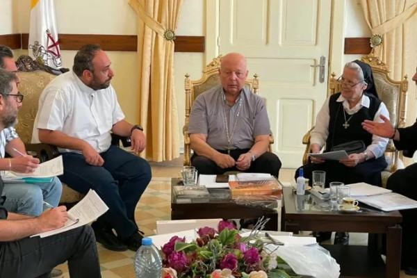 المدارس المسيحيّة في سوريا… بين إنصاف العائلات وضمان استمرار التعليم وجودته