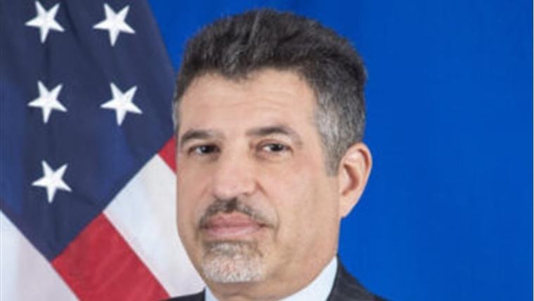 من هو بديل القائم بالأعمال الأميركي في العراق جوشوا هاريس؟